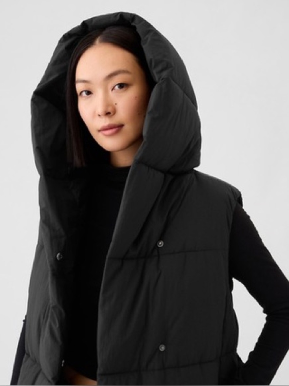 Gap Duvet Wrap Puffer Vest - Picture 2 of 9